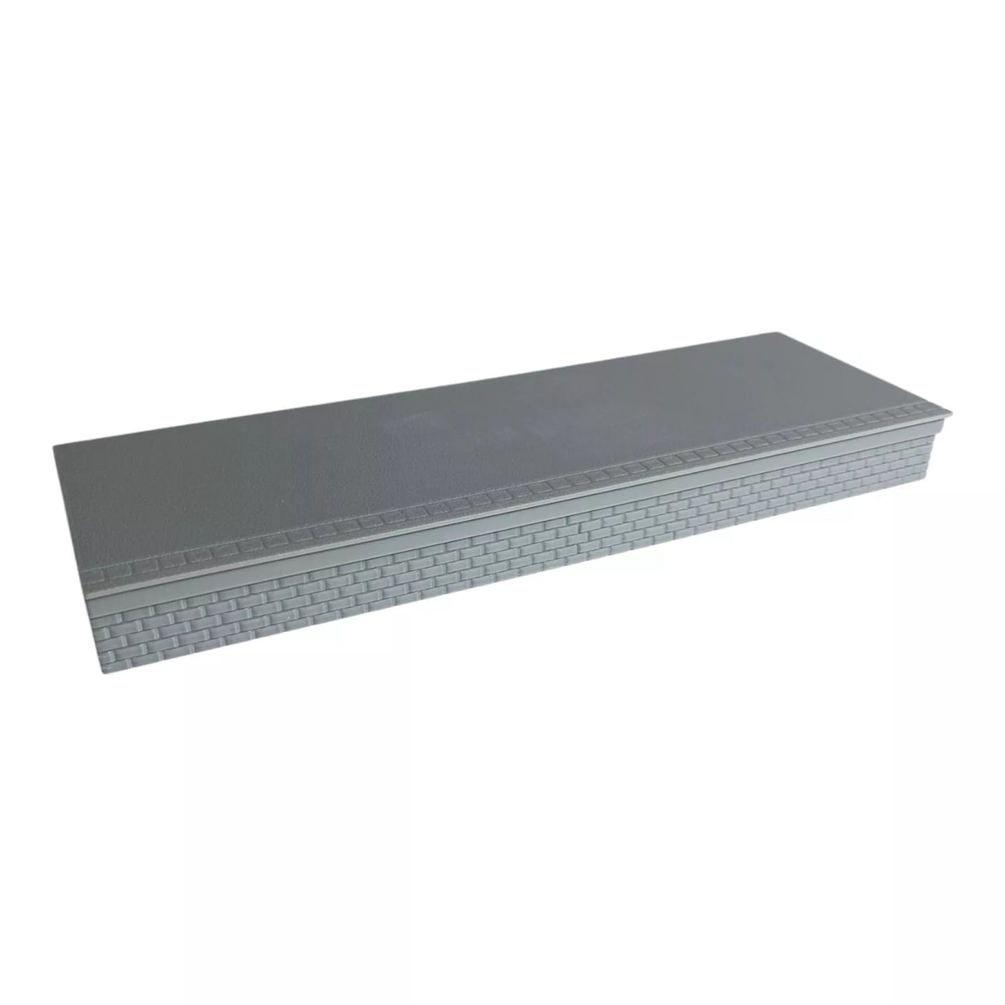OO Gauge Model Railway Station Platform